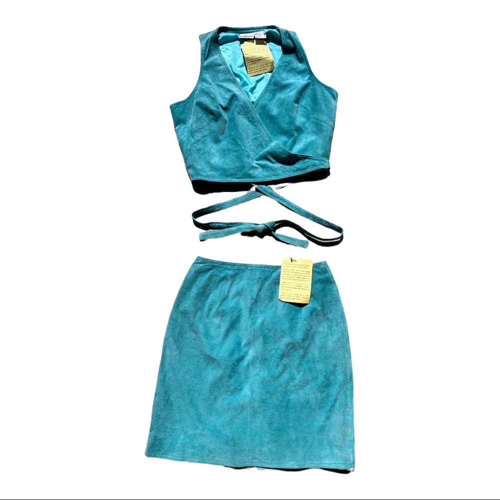 Size: 6 Two piece genuine suede leather skirt set